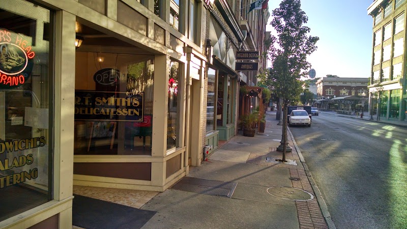 R.T. Smith's Deli in Roanoke