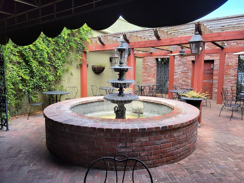 Mike's Place in Conway