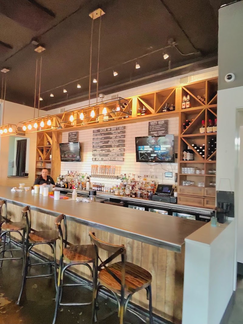 Food and interior photo 5 at Front Porch in Hoover