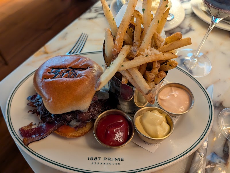 Food and interior photo 3 at 1587 Prime in Kansas City