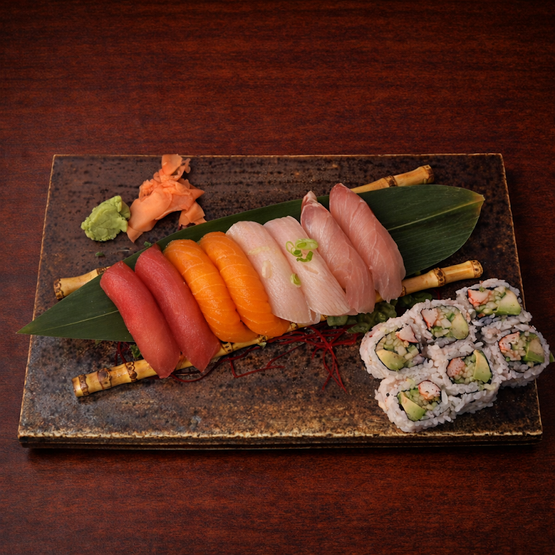 Food and interior photo 3 at Pier 9 Seafood and Bar in Bolingbrook