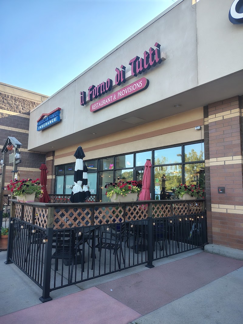 Food and interior photo 4 at Il Forno di Tutti in Aurora