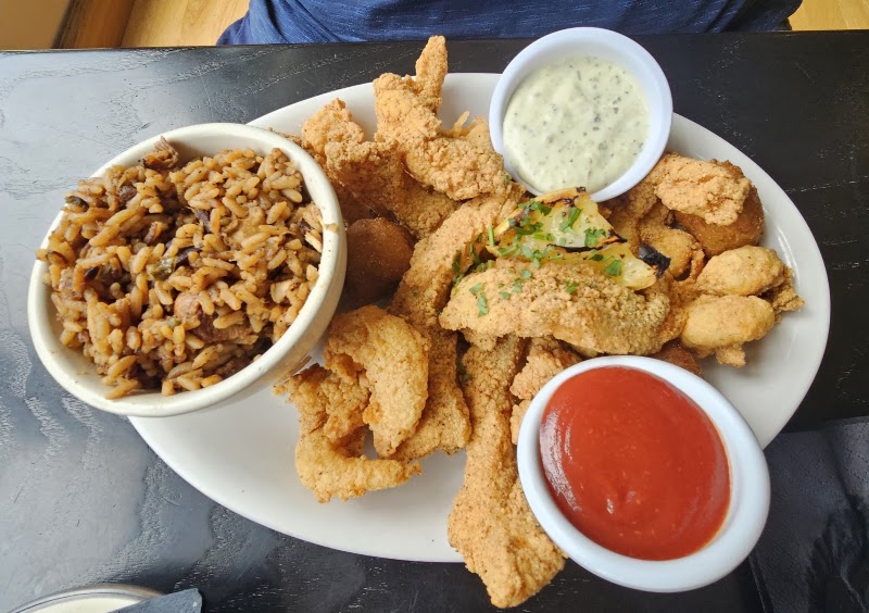Food and interior photo 5 at Restaurant des Familles in Marrero