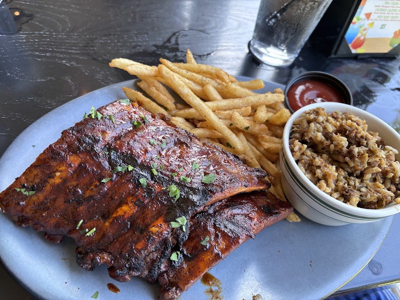 Food and interior photo 4 at Restaurant des Familles in Marrero