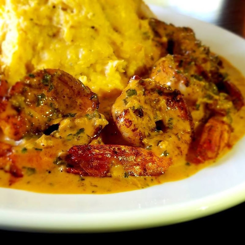 Food and interior photo 1 at Restaurant des Familles in Marrero