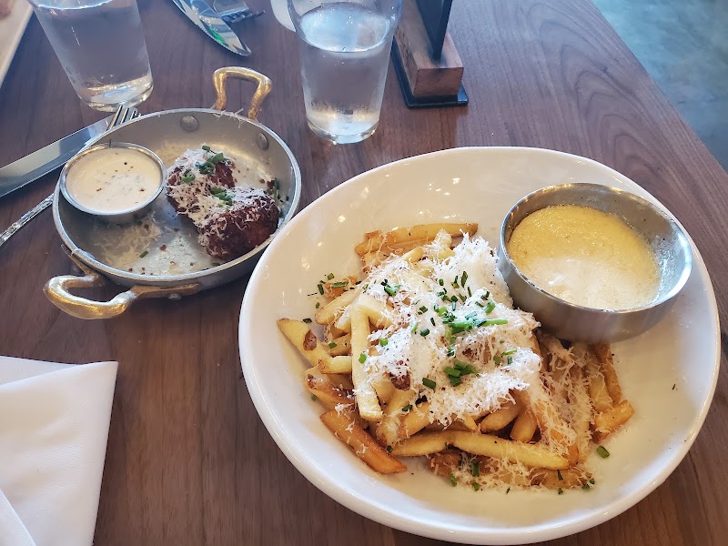 Food and interior photo 4 at Eureka! Fresno in Fresno