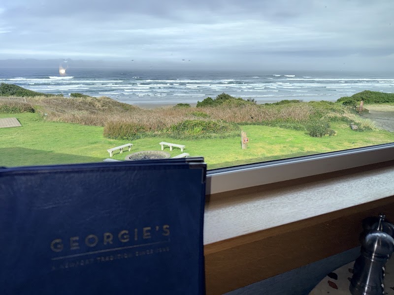 Food and interior photo 3 at Georgie's Beachside Grill in Newport