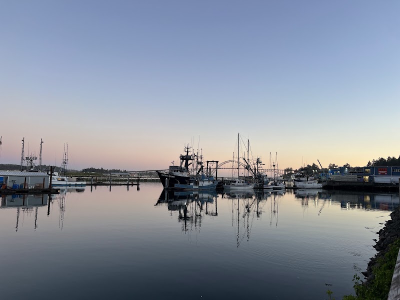 Food and interior photo 5 at Local Ocean Seafoods in Newport