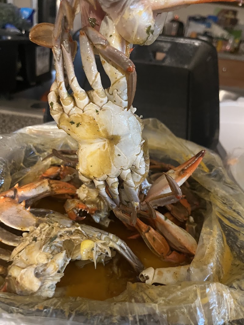 Food and interior photo 2 at The Crab Trap House in Lake City