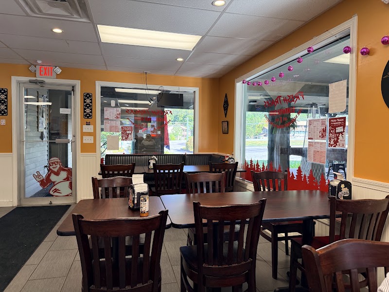 Food and interior photo 1 at Fresh Tracks Sandwich Shop in Lincoln