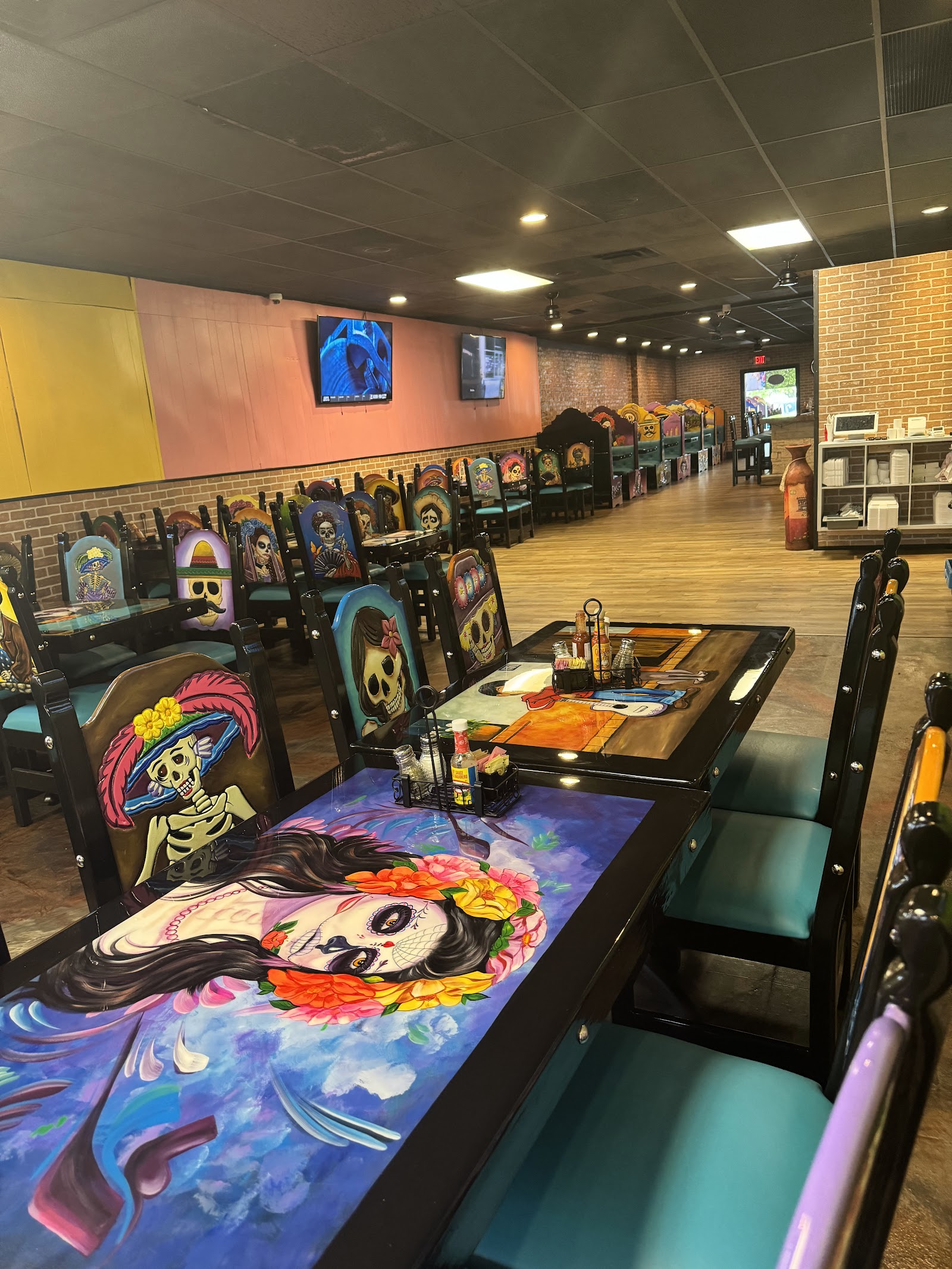 Ariana's Tex Mex Bar and Grill in Prairie City