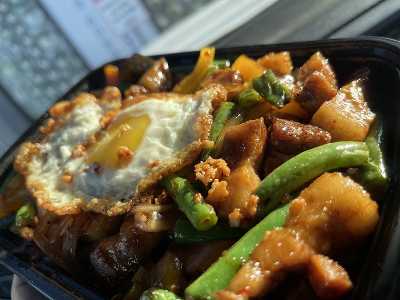Food and interior photo 4 at Bangkok Modern Thai Street Food in Kahului