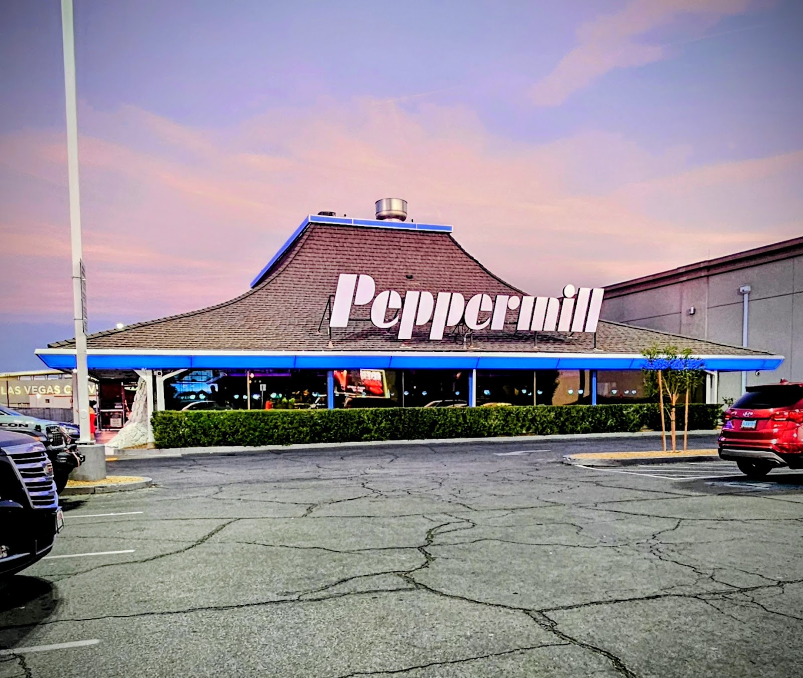Peppermill Restaurant and Fireside Lounge in Las Vegas