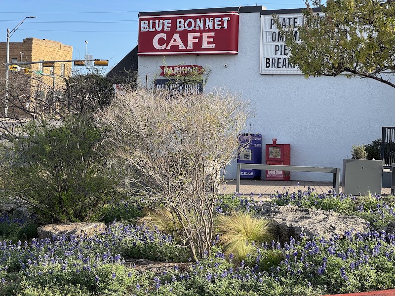 Blue Bonnet Cafe in Marble Falls