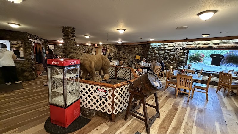 Food and interior photo 4 at Gwennie's Old Alaska Restaurant in Anchorage