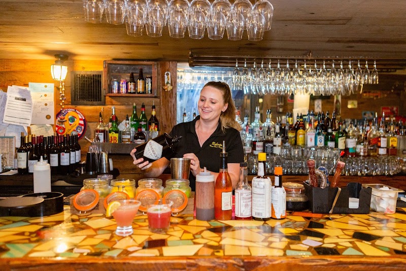 Roberto's River Road Restaurant in Saint Gabriel