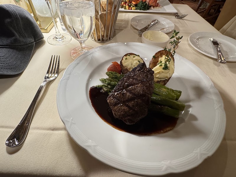 Food and interior photo 5 at Bistro L'Hermitage in Woodbridge