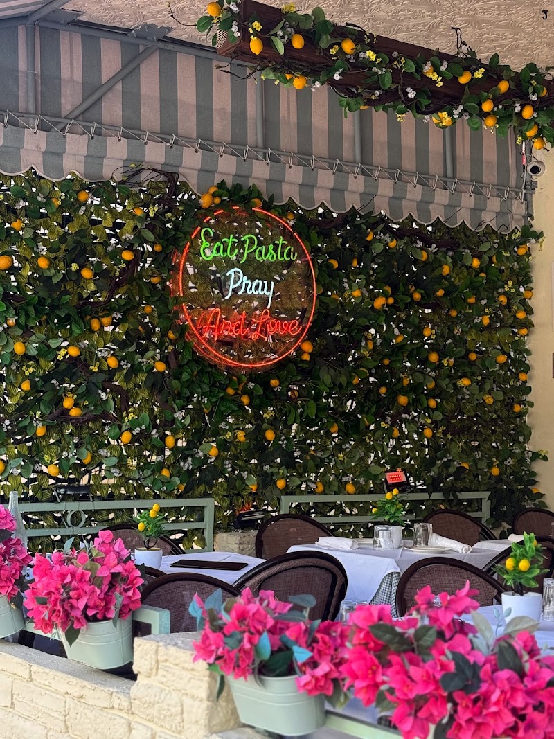 Food and interior photo 3 at ll Pastaiolo - Italian Restaurant in Miami Beach in Miami Beach