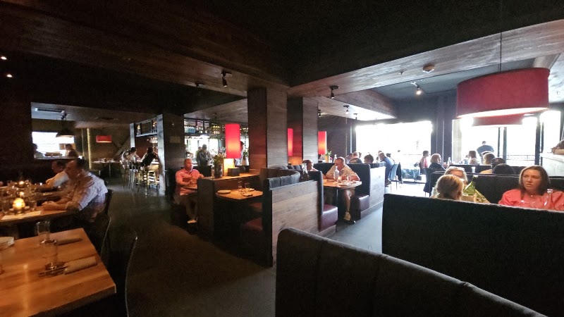 Food and interior photo 5 at River in Tuscaloosa
