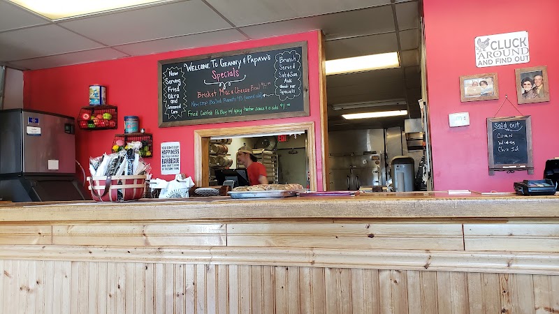 Food and interior photo 4 at Granny and Papaws Southern Kitchen & BBQ in Lexington