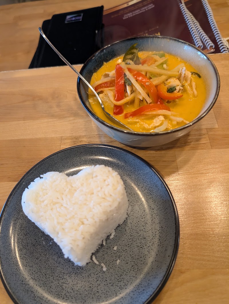 Food and interior photo 5 at KiiN KiiN Thai in Meridian
