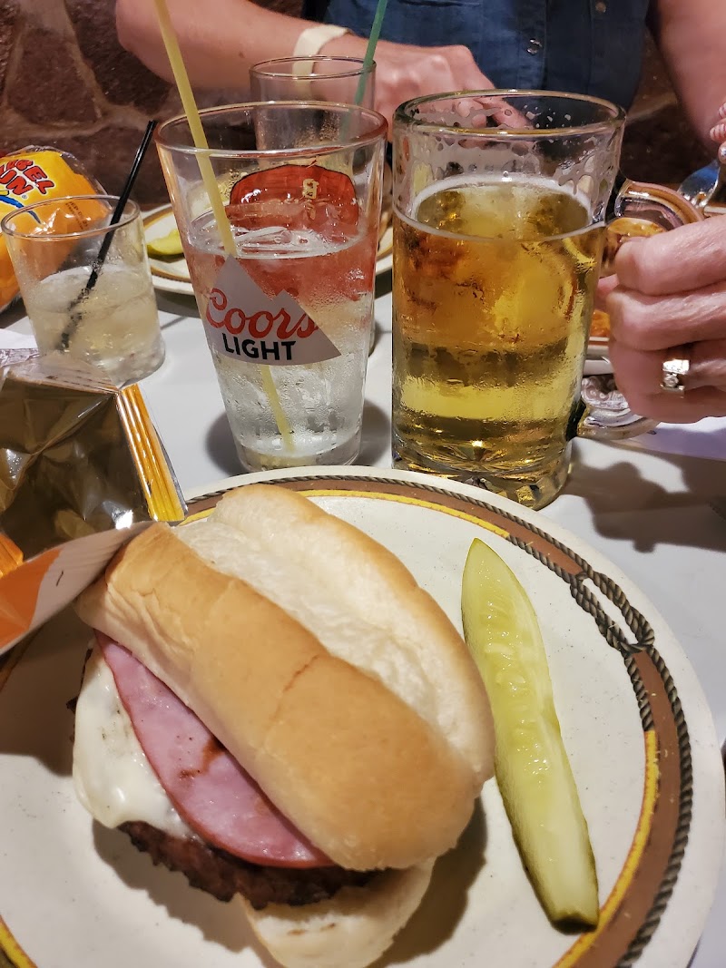 Barrel Bar in Hastings