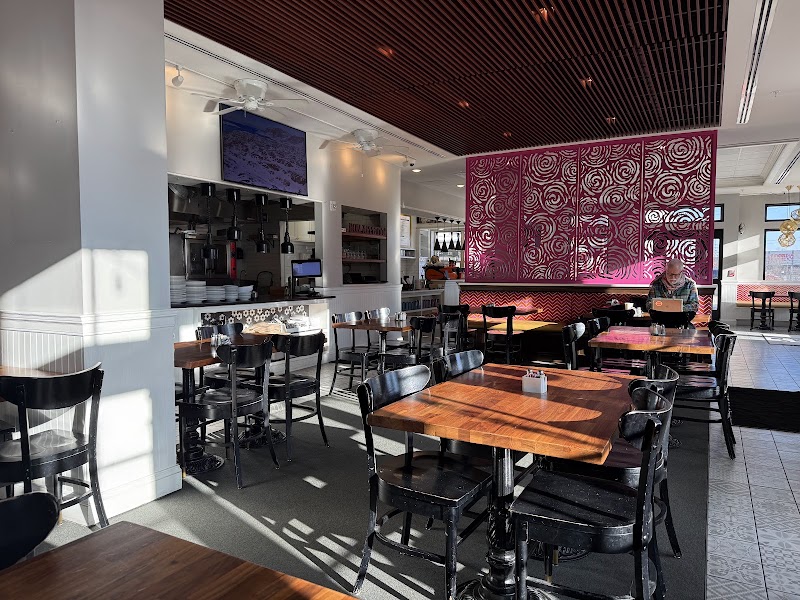 Food and interior photo 5 at Barking Mad in Gaithersburg