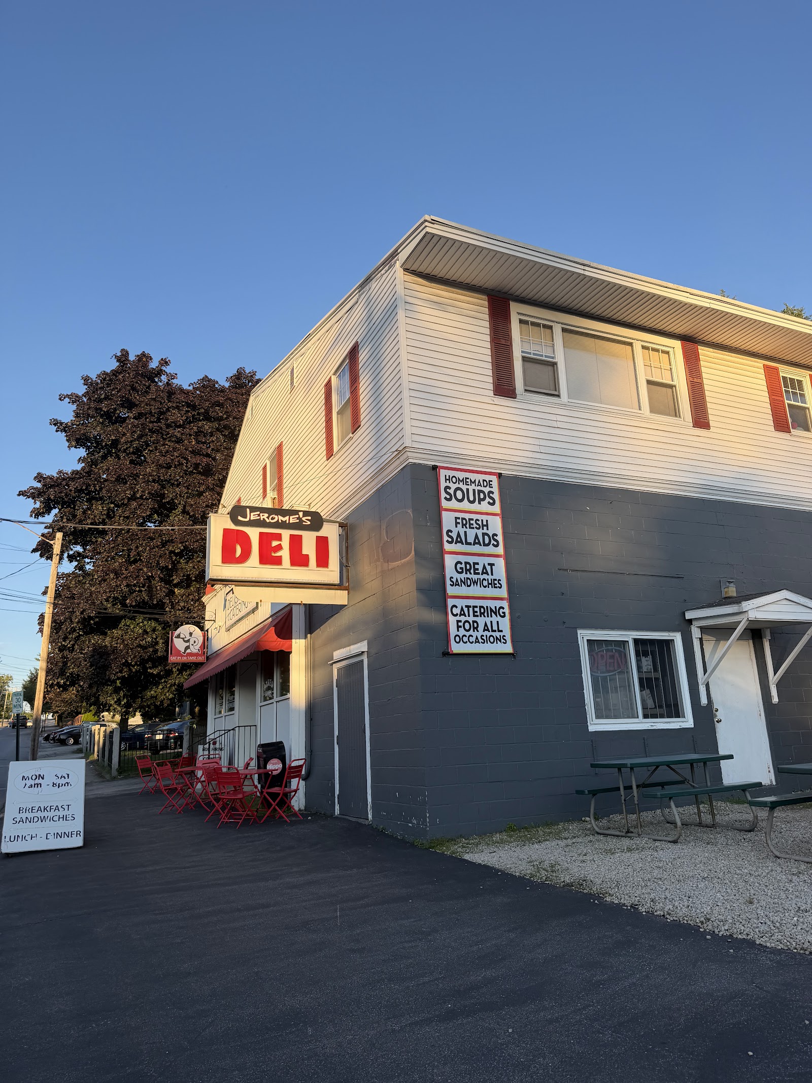 Jerome's Deli in Manchester