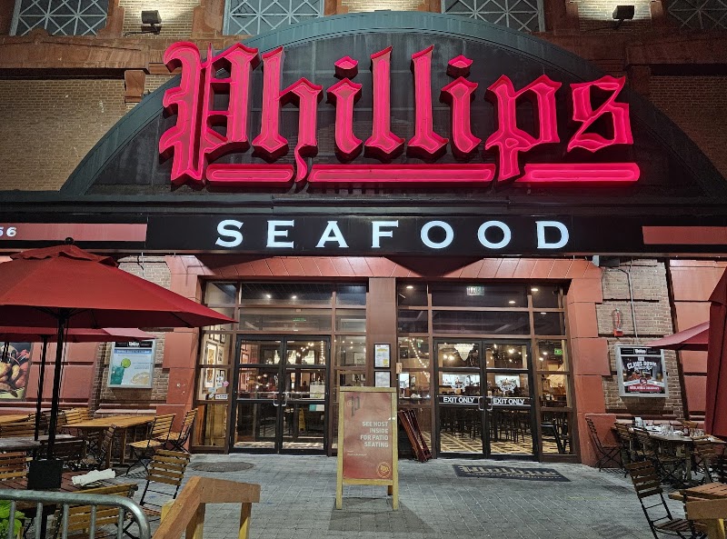 Food and interior photo 5 at Phillips Seafood in Baltimore