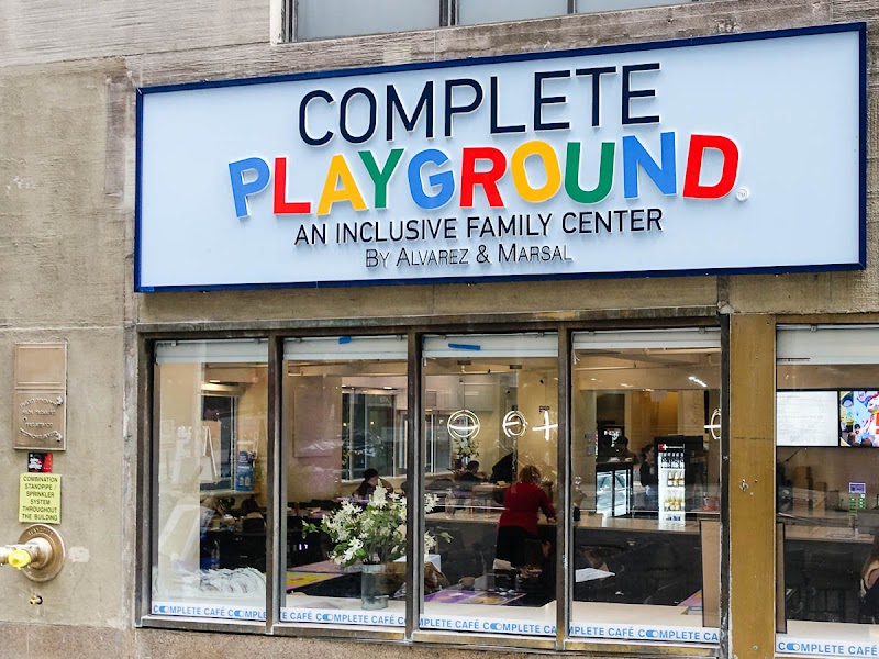 Complete Cafe in New York
