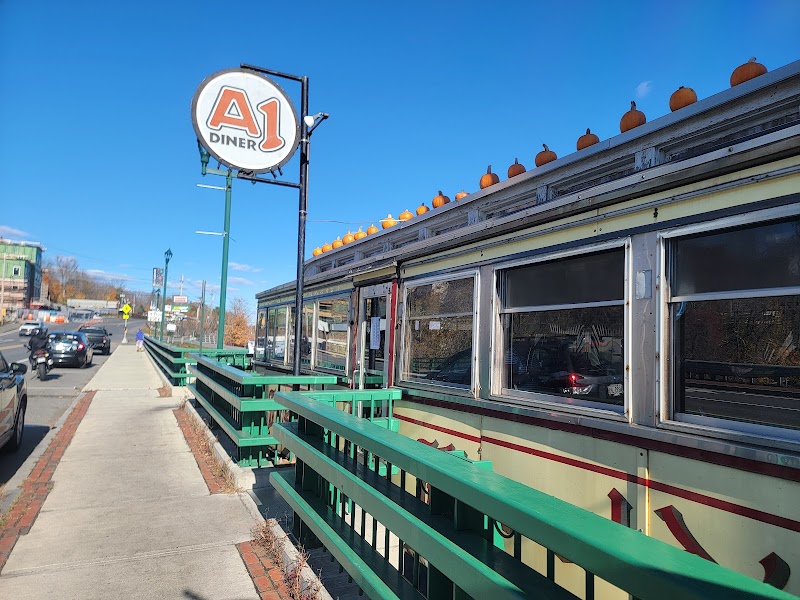Food and interior photo 4 at A1 Diner in Gardiner