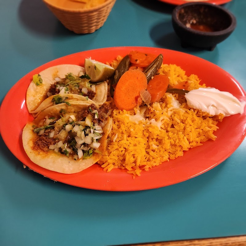 Food and interior photo 5 at Tres Hermanos 2 in Arco