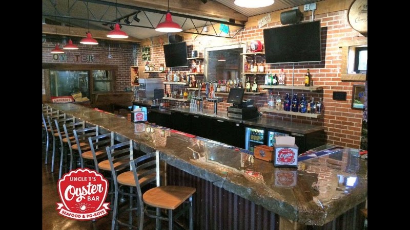 Uncle T's Oyster Bar in Scott
