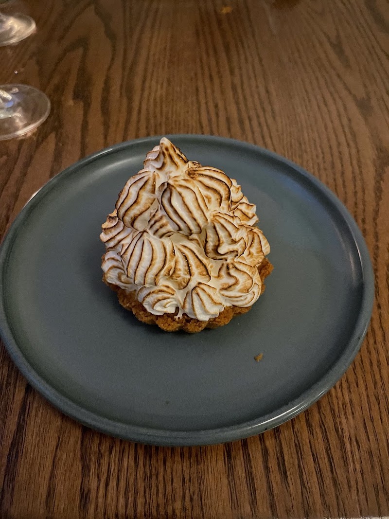 Food and interior photo 2 at Lula in Ridgewood