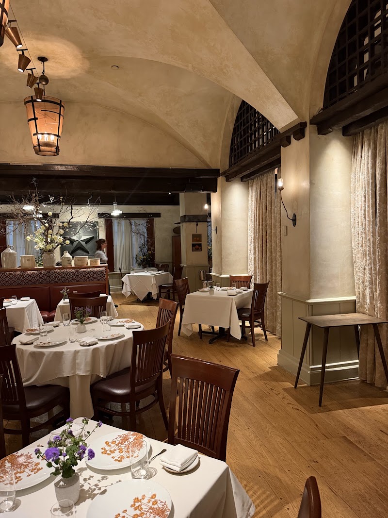 Food and interior photo 1 at Gramercy Tavern in New York
