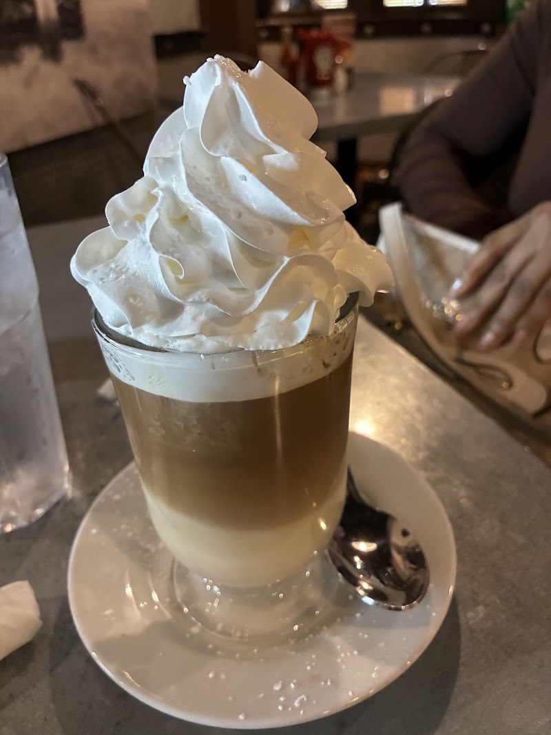 Food and interior photo 4 at Hash House A Go Go in Orlando