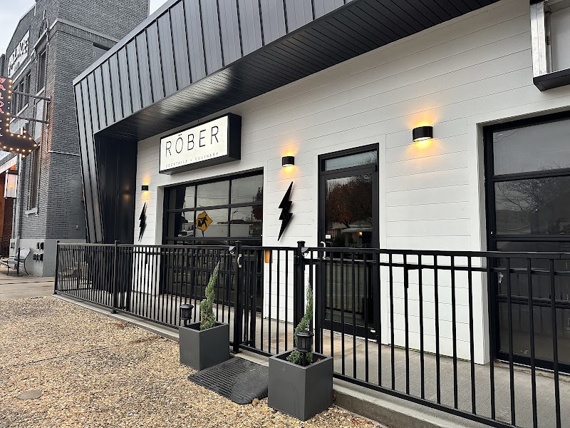 ROBER :: Cocktails + Culinary in Benton