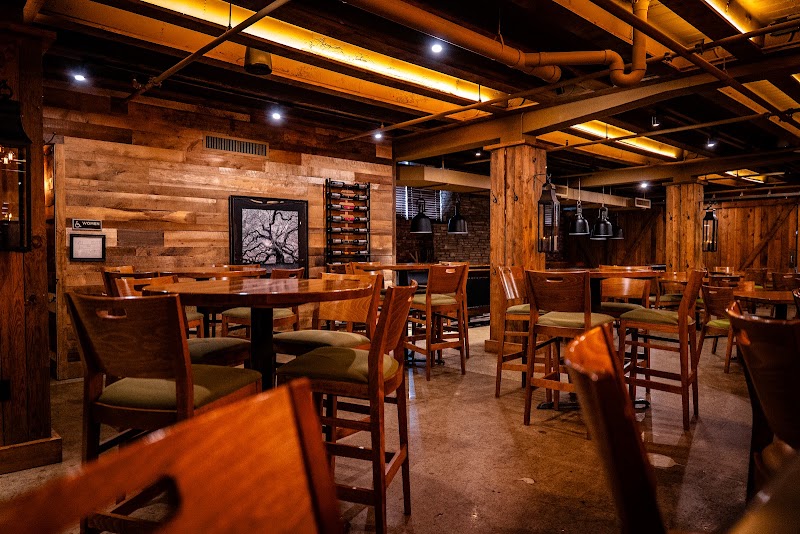 Food and interior photo 5 at Hudson & Essex in Mansfield