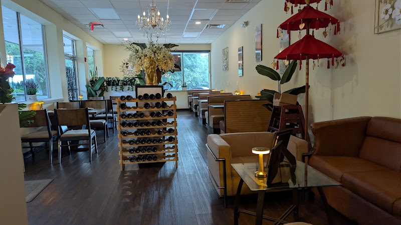 Food and interior photo 2 at Thai chilli by siam in Mobile