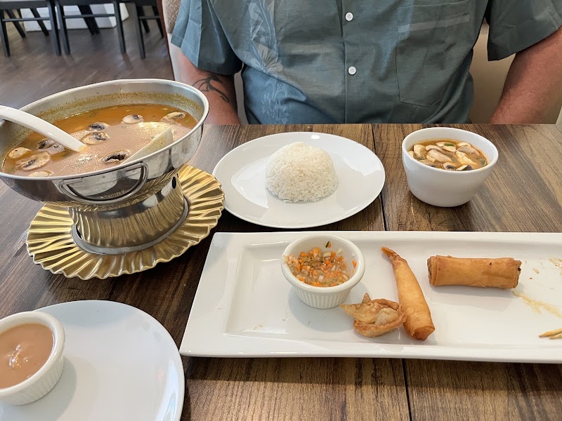 Food and interior photo 4 at Thai chilli by siam in Mobile