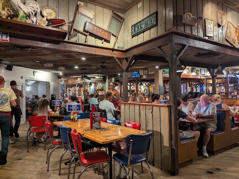 Food and interior photo 1 at Bubba Gump Shrimp Co. in Orlando