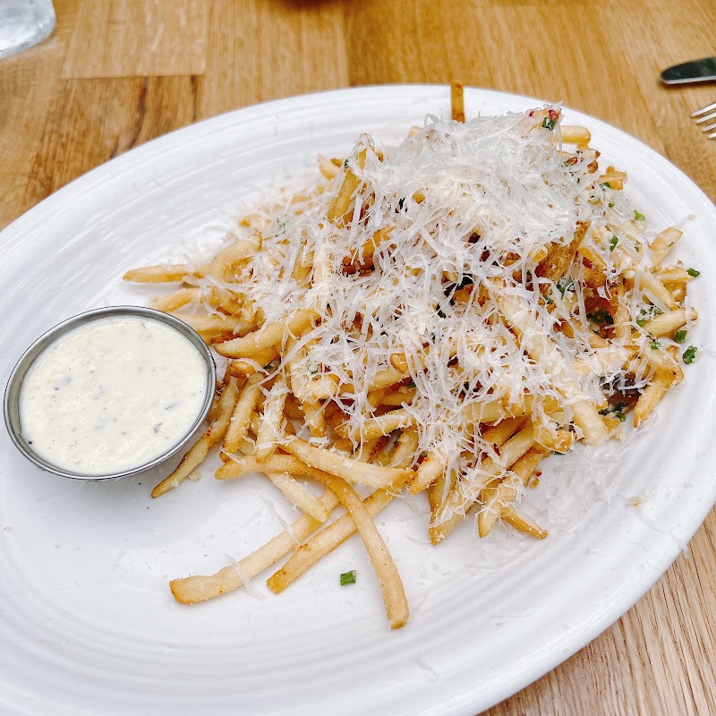 Food and interior photo 5 at Summer House Santa Monica in Chicago