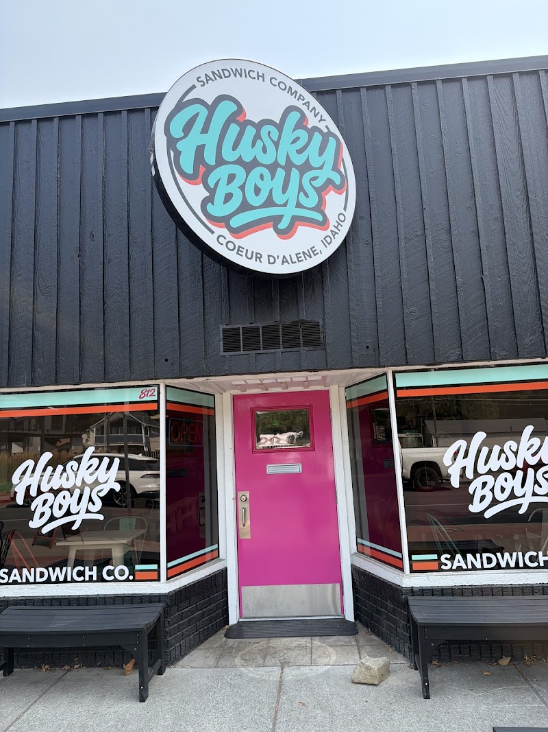 Husky Boys in Coeur d'Alene
