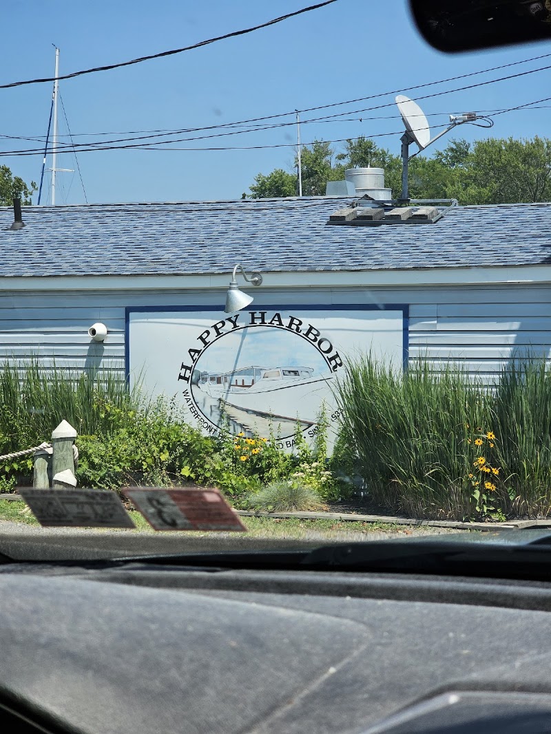 Food and interior photo 4 at Happy Harbor Restaurant in Deale