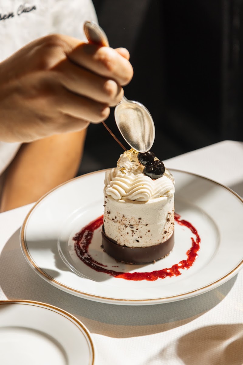Food and interior photo 1 at Le Coucou in New York